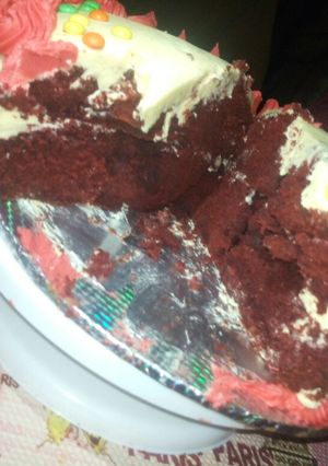 A picture of Red velvet cake.