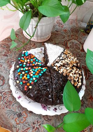 عکسی از دستور کیک خیس شکلاتی بدون فر