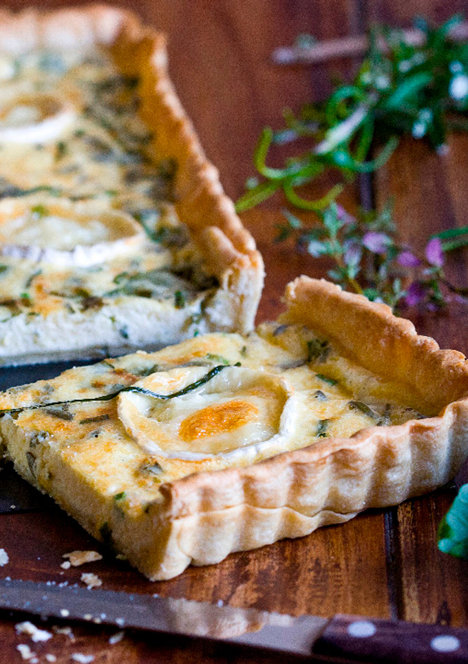 Una foto de Quiche de quesos y hierbas aromáticas