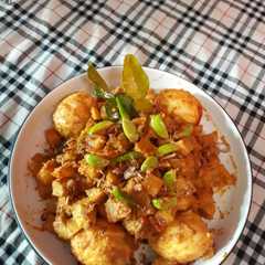 รูปของ Sambel goreng kentel (kentangtelur)cabe utuhan