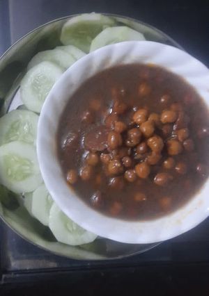 A picture of Khale chana.
