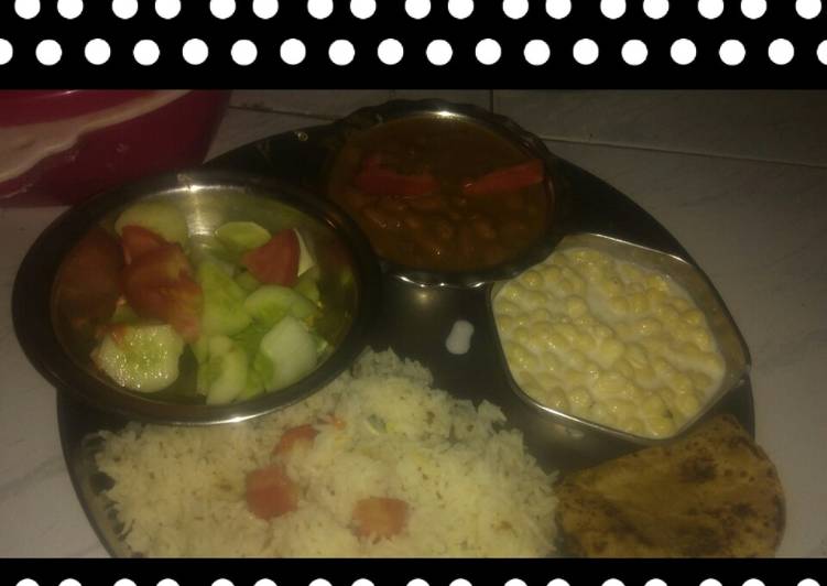 Recipe: Delicious Rajmachana with Jeera rice and raita
