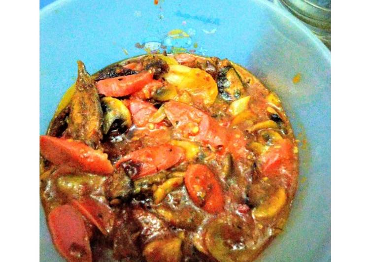 Pisoja (Pindang sosis jamur kancing) saus Padang