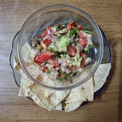 A picture of Guacamole salad.