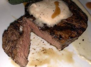Una foto de Bistec de falda marinado