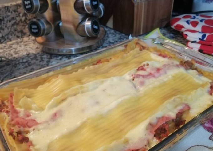 Lasagna De Carne Y Jamón En Salsa Bechamel Y Tomate 🍅 Receta De Sudy Henriquez Cookpad 5305