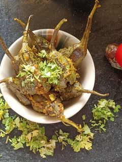 ભરેલા રીંગણ (Bharela Ringan Recipe In Gujarati) રેસીપી મુખ્ય ફોટો