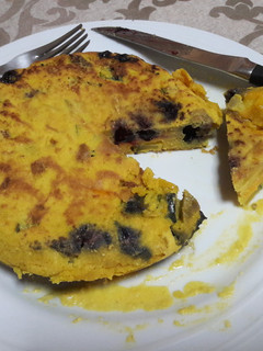Una foto de 🇪🇸"Tortilla española" de calabacín y queso vegana 🍳