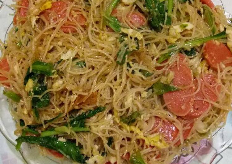 Langkah Mudah untuk Menyiapkan Bihun sosis pedas Anti Gagal