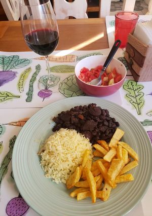 Una foto de Feijoada a mi estilo