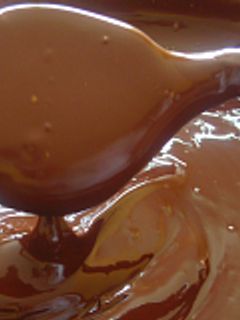Csokoládé temperálás recept fotója
