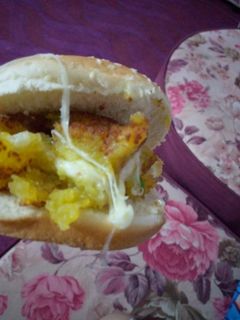 صورة لوصفة كنافة بخبز البرغر Burger 😅😋🙈