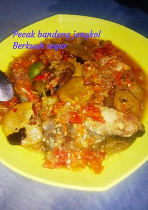Foto resep Pecak bandeng jengkol Berkuah segar#DapoerMmannaRohana