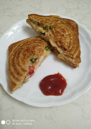 A picture of Bombay masala cheese toast.
