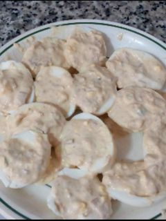 Una foto de Huevos rellenos