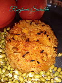 વેજીટેબલ વિથ મગ પુલાવ(Vegetable With Moong Pulav Recipe In Gujarati) રેસીપી મુખ્ય ફોટો