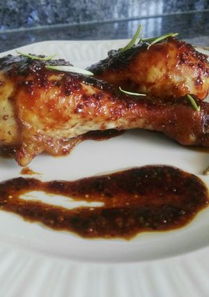 Foto principal de Pollo asado con salsa de mostaza y miel