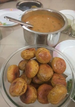 A picture of Dal bati.