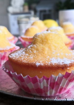 Une photo de Madeleines Espagnoles au citron #Magdalenas al limon