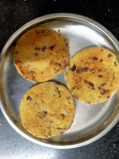 சாக்லேட் சிப் குக்கீஸ்(chocolate chip cookies recipe in tamil) செய்முறை முக்கிய புகைப்படம்