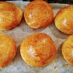A picture of BB-8 Brioche Baps 🍔 👨‍🚀💫🔫👀.