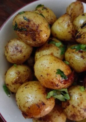 Una foto de Papas cambray al limón y Chipotle