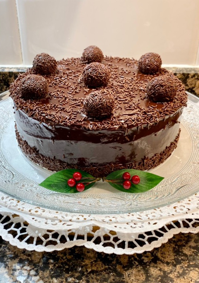 Una foto de Tarta de zanahoria con trufas de leche condensada