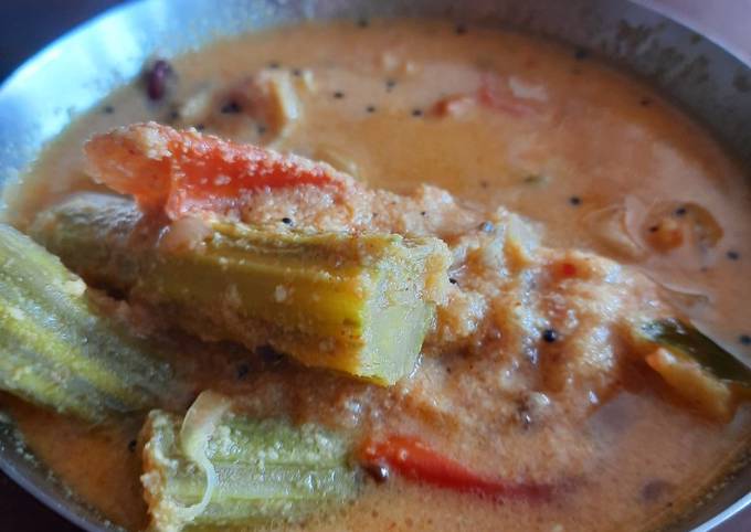 Recipe of Eric Ripert Kerala style tomato drumstick gravy