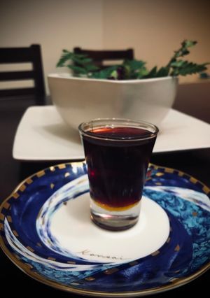 Una foto de Vino caliente Alemán Glühwein Francés vin chaud Inglés mulled wine Japonés HOT WINE🇩🇪🇫🇷🇬🇧🇺🇾🇯🇵ホットワイン