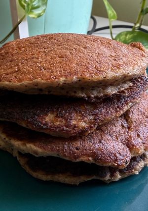 Una foto de Pancake de quinoa, avena y banana