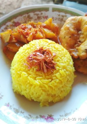 Foto resep Nasi kuning rice cooker