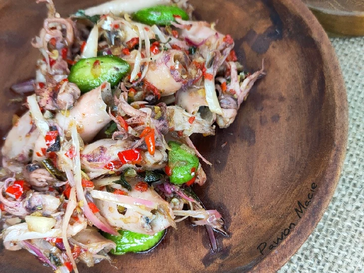 Easy Steps Prepare Recipes Sambal Cumi Petai the So Delicious Can Pamper Your Tongue.