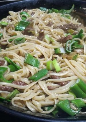 Una foto de Tallarines mongolianos