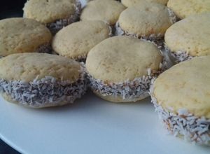 Una foto de Alfajores de maicena