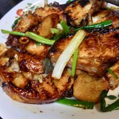 Dark sauce belly fish A picture of Dark sauce belly fish.