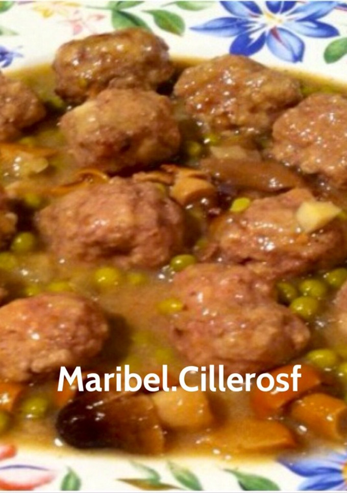 Una foto de Albóndigas al azafrán