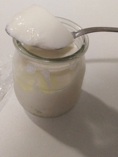 Una foto de Yogur natural sin yogurtera