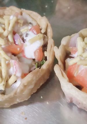 A picture of Basket chaat.