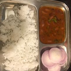 A picture of Rajma Curry.