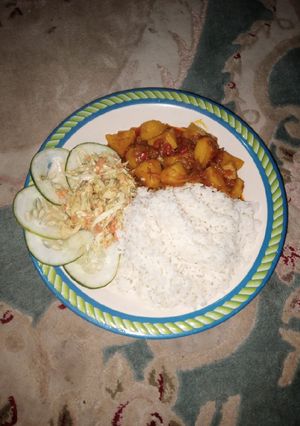 Shinkafa da miyan dankali ainihin hoton girkin