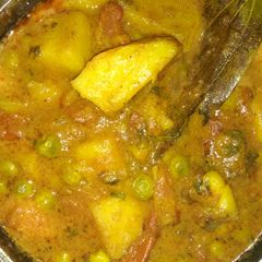 Aaloo matar A picture of Aaloo matar.