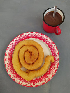 Una foto de Churros, porras o tejeringos