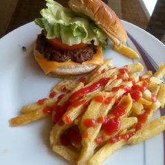 A picture of Chips & Burger.