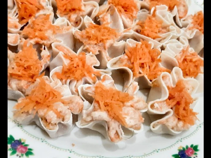 Langkah Gampang Menyiapkan Resep  Dimsum Ayam Udang yang Menggugah Selera, Enak