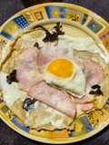 Crêpes Garnies aux Chanterelles, Jambon et Œuf