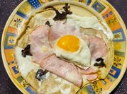 Une photo de crepes béchamel