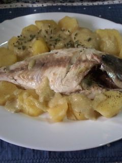 Una foto de Dorada al vapor con patatas con Thermomix 👍