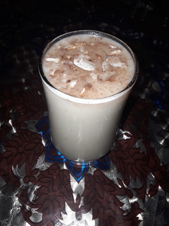 A picture of Apple & banana milk shake.