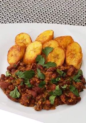 A picture of Spicy Beans/ fried plaintains.