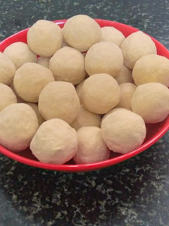 மா லட்டு (mavu urundai recipe in Tamil) செய்முறை முக்கிய புகைப்படம்